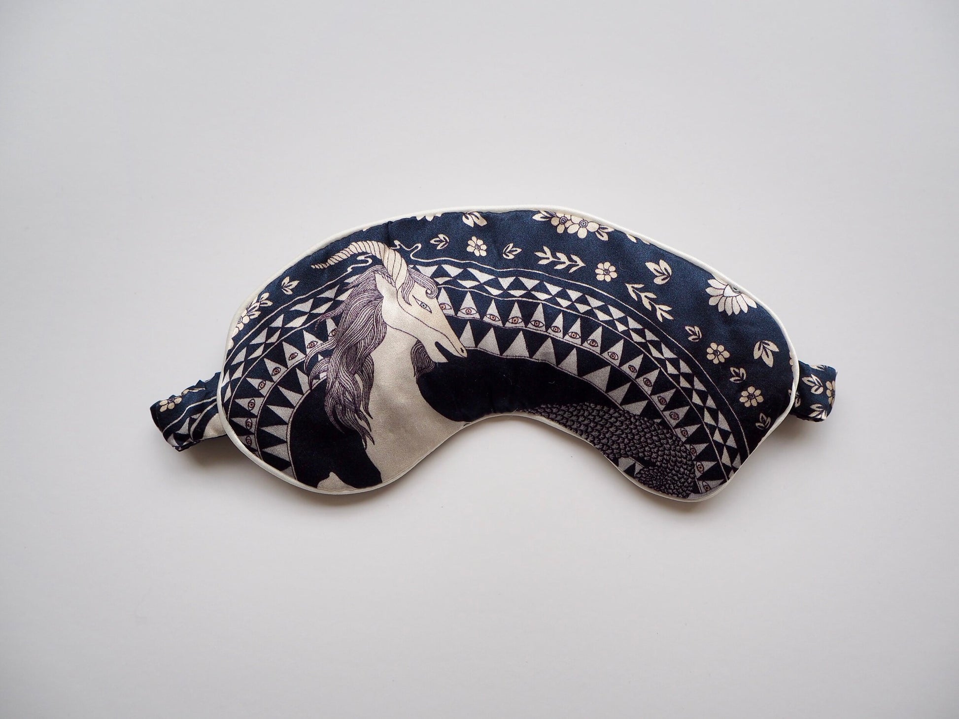 Elara Zodiac Silk Satin Eye Mask & Pouch in Midnight Capricorn