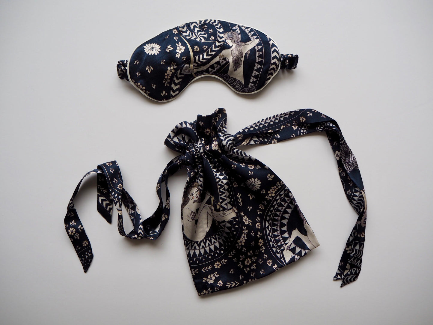 Elara Zodiac Silk Satin Eye Mask & Pouch in Midnight 