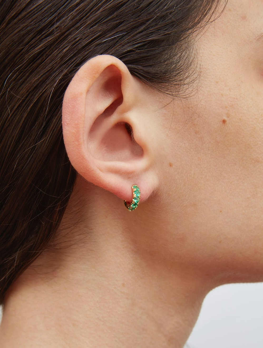 Mini Macrohoop 18k Yellow Gold Emerald Earrings