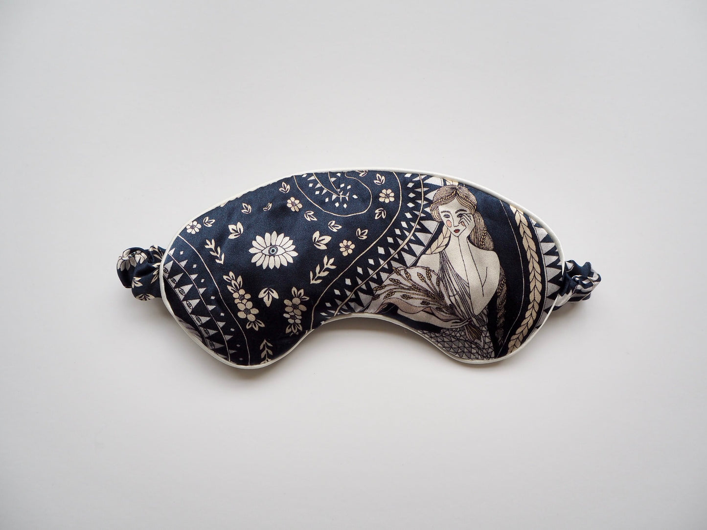 Elara Zodiac Silk Satin Eye Mask & Pouch in Midnight Virgo